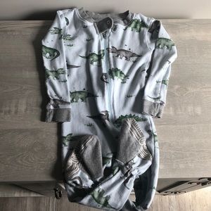 Footed Pajamas | 18 months | EUC